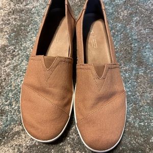 Toms shoes
